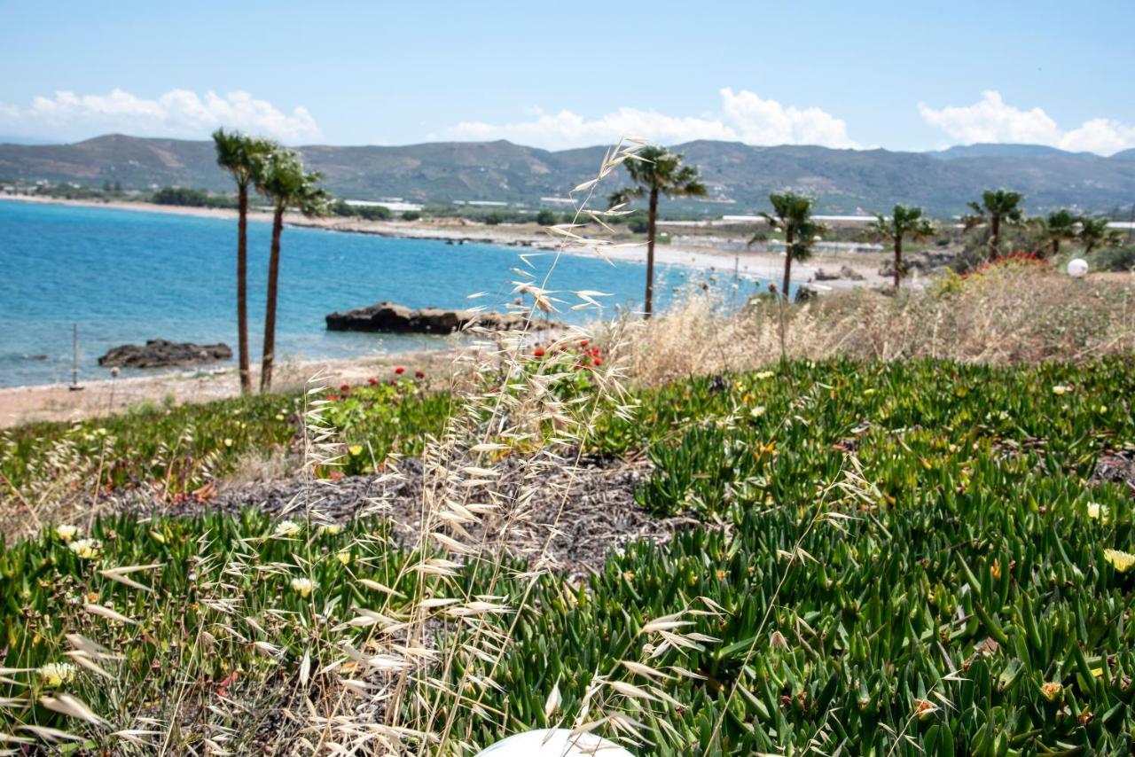 Balos Beach Hotell Kalivianí Eksteriør bilde